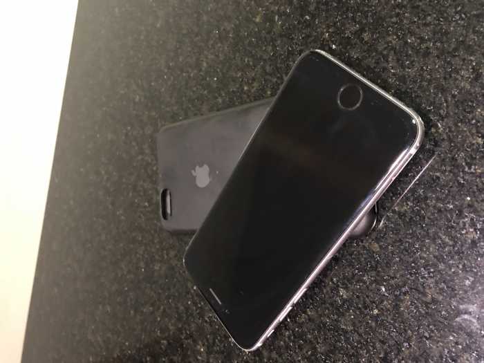 iPhone 6 64 GB. iPhone 6 64 GB